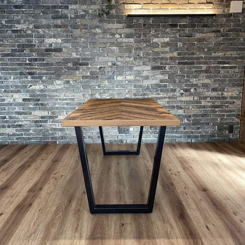 DINING TABLE / imondi Oak Herringbone