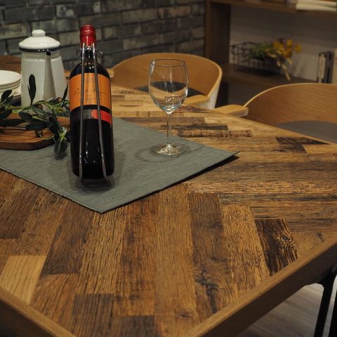 DINING TABLE / imondi Oak Herringbone